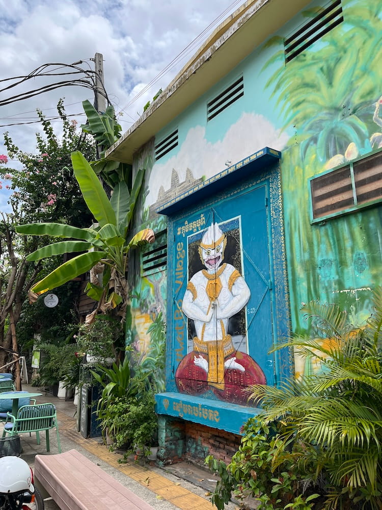 Une peinture murale sur la rue 26